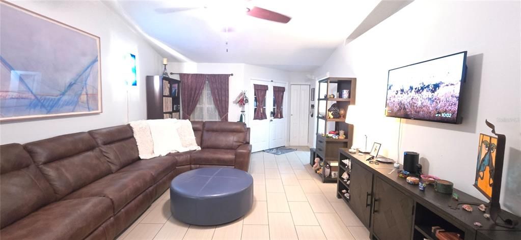 For Sale: $335,000 (3 beds, 2 baths, 1311 Square Feet)