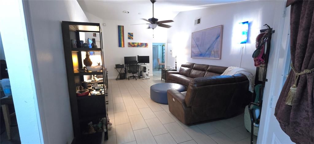 For Sale: $335,000 (3 beds, 2 baths, 1311 Square Feet)