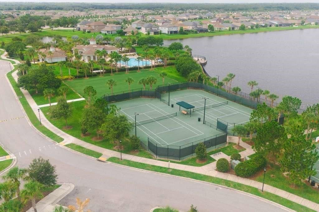 For Sale: $424,900 (5 beds, 2 baths, 2415 Square Feet)