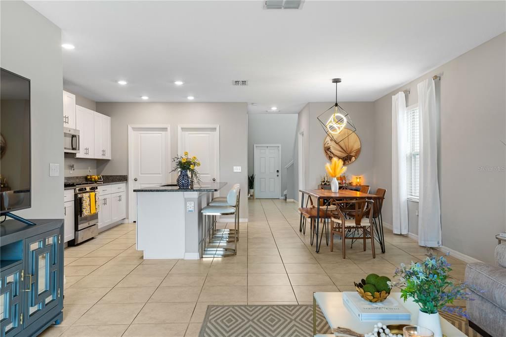 For Sale: $424,900 (5 beds, 2 baths, 2415 Square Feet)