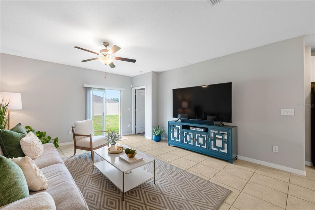 For Sale: $424,900 (5 beds, 2 baths, 2415 Square Feet)