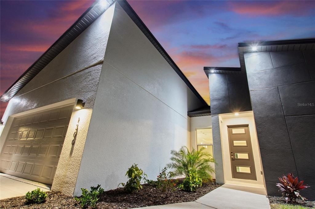 En Venta: $389,000 (4 camas, 2 baños, 1717 Pies cuadrados)