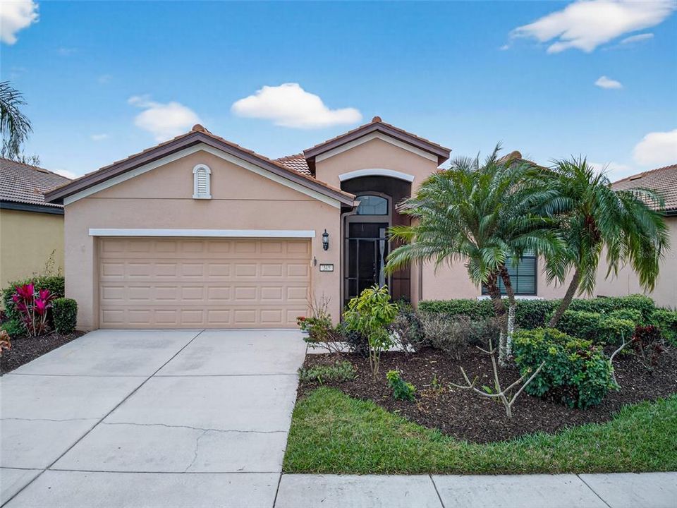 待售: $440,000 (3 贝兹, 2 浴室, 2183 平方英尺)