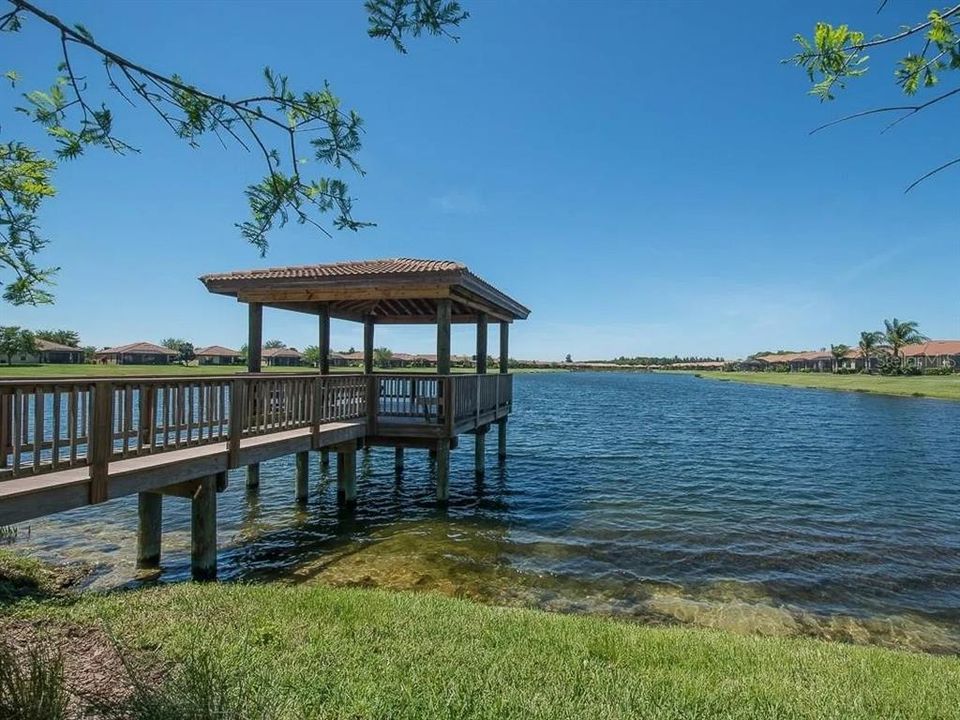 待售: $440,000 (3 贝兹, 2 浴室, 2183 平方英尺)