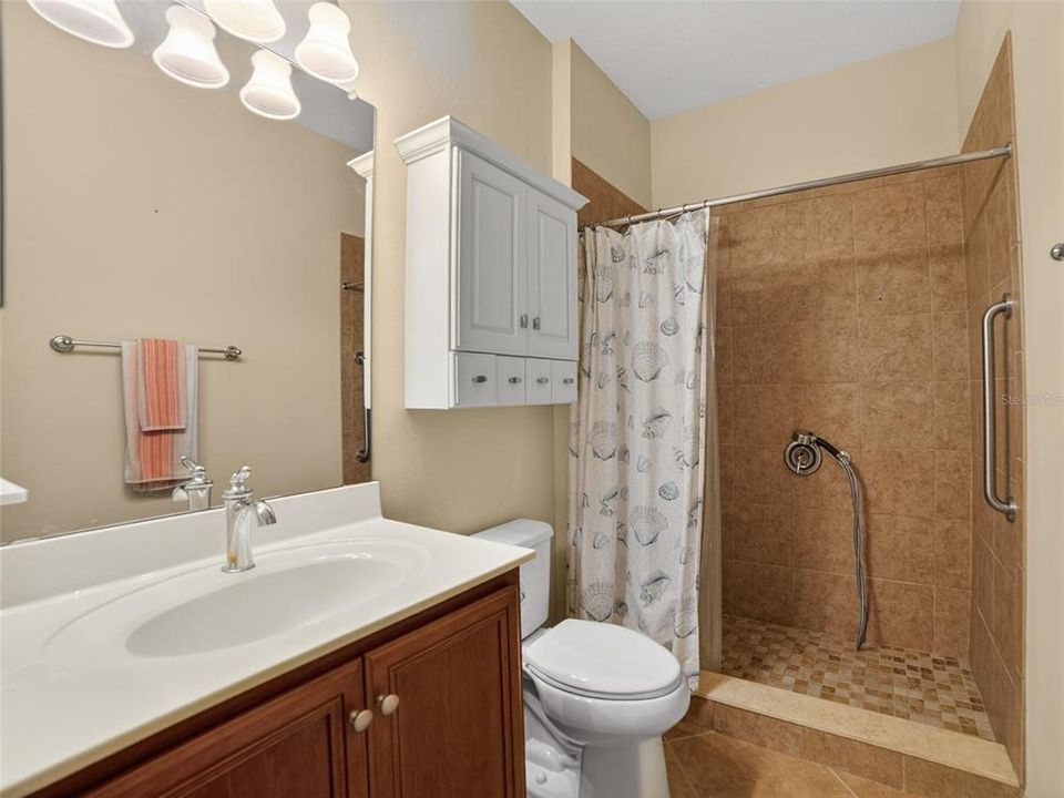 待售: $440,000 (3 贝兹, 2 浴室, 2183 平方英尺)