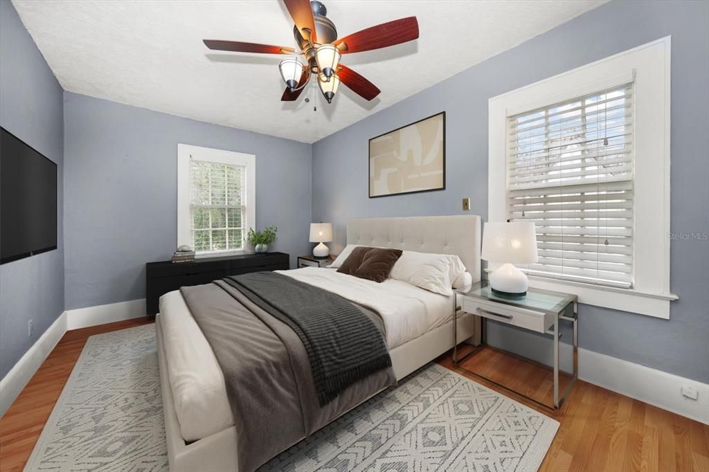 For Sale: $425,000 (5 beds, 3 baths, 1980 Square Feet)