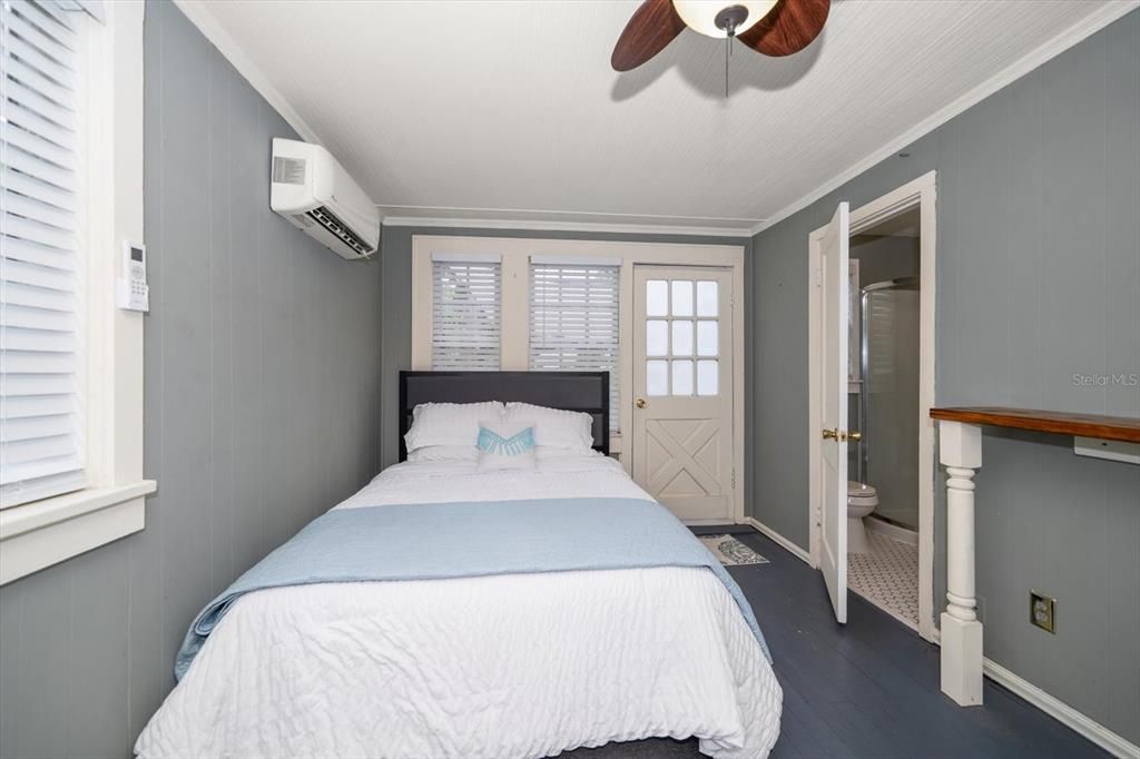 For Sale: $425,000 (5 beds, 3 baths, 1980 Square Feet)