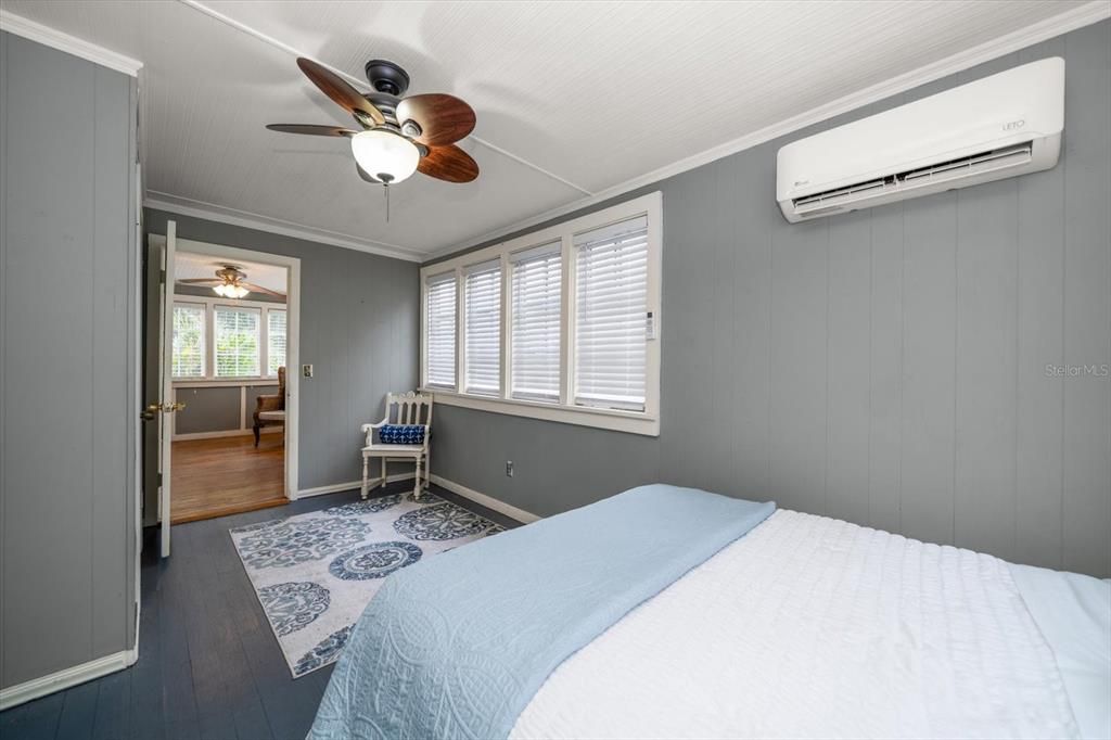 For Sale: $425,000 (5 beds, 3 baths, 1980 Square Feet)