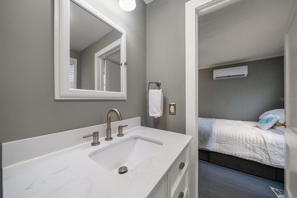 For Sale: $425,000 (5 beds, 3 baths, 1980 Square Feet)