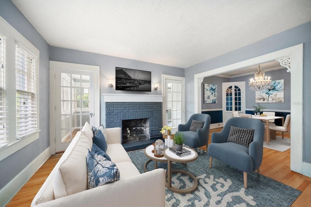 For Sale: $425,000 (5 beds, 3 baths, 1980 Square Feet)