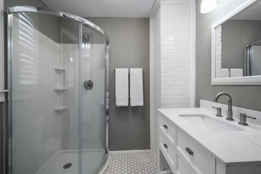 For Sale: $425,000 (5 beds, 3 baths, 1980 Square Feet)