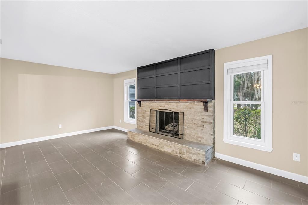 待售: $325,000 (3 贝兹, 2 浴室, 1610 平方英尺)