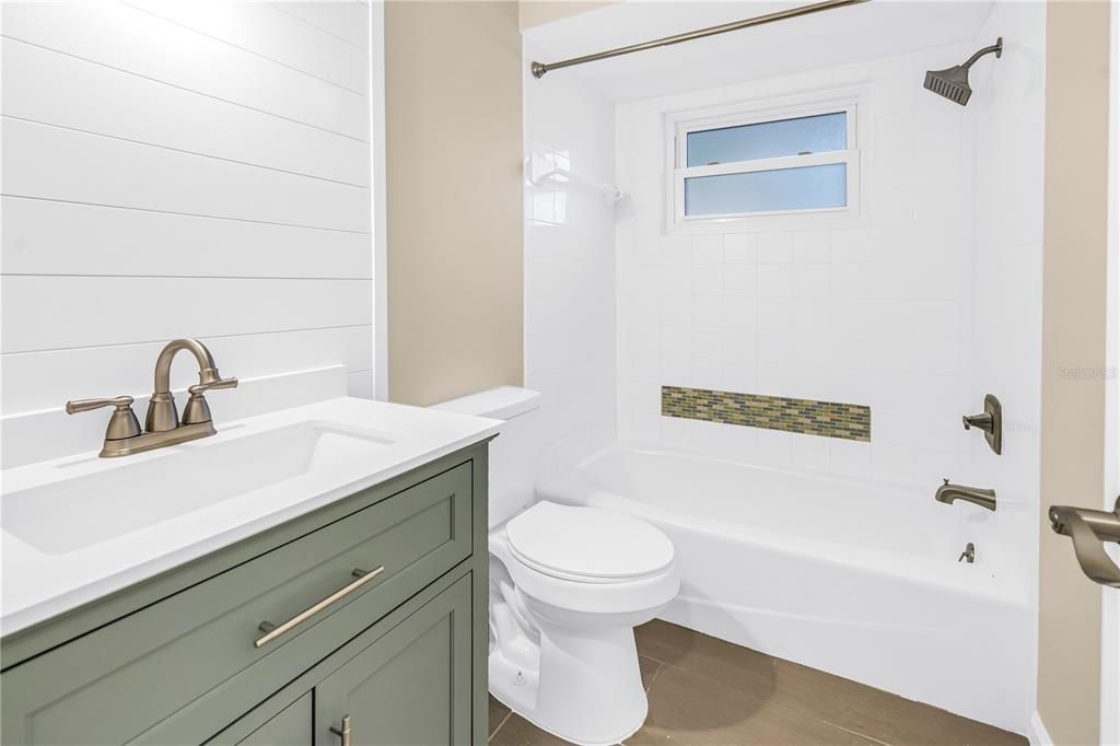 待售: $325,000 (3 贝兹, 2 浴室, 1610 平方英尺)