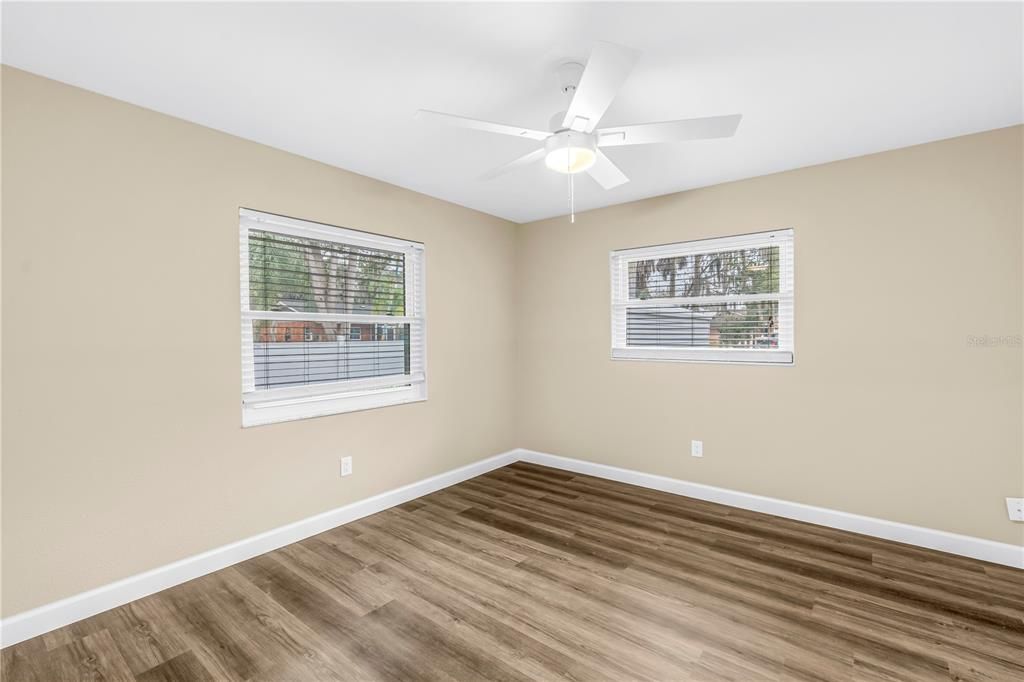 待售: $325,000 (3 贝兹, 2 浴室, 1610 平方英尺)