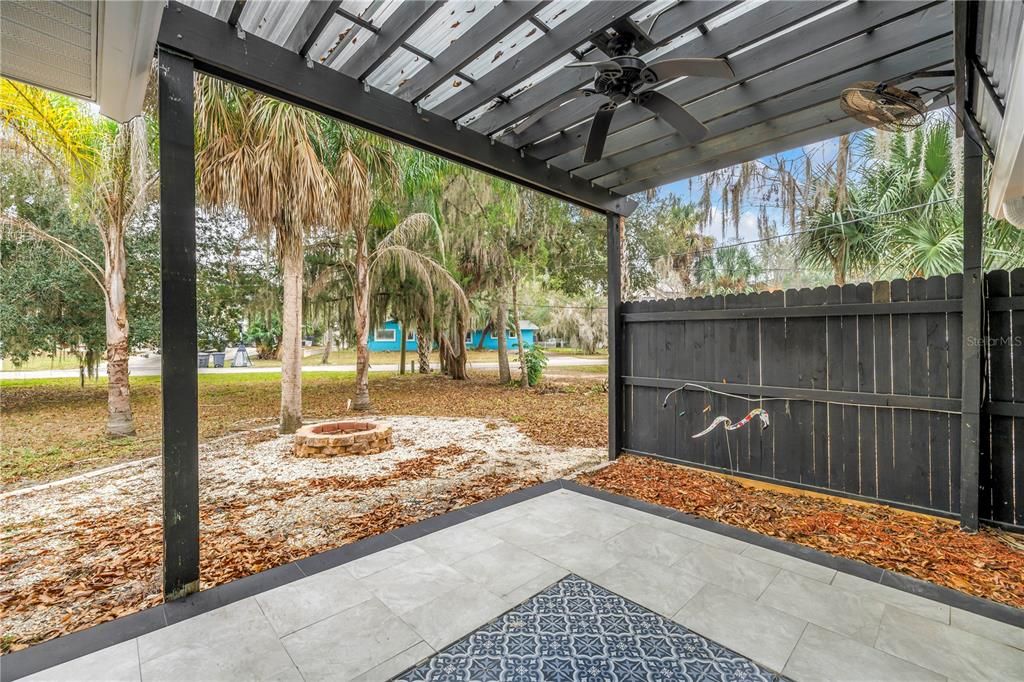 待售: $325,000 (3 贝兹, 2 浴室, 1610 平方英尺)