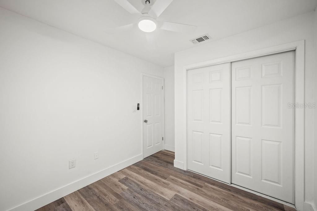 For Sale: $249,000 (3 beds, 2 baths, 1098 Square Feet)