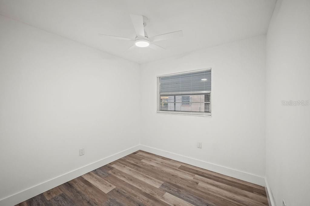 For Sale: $249,000 (3 beds, 2 baths, 1098 Square Feet)
