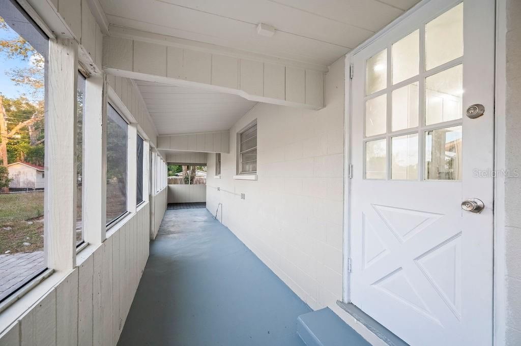 For Sale: $249,000 (3 beds, 2 baths, 1098 Square Feet)