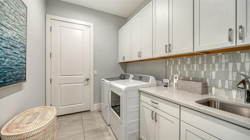 待售: $1,889,000 (3 贝兹, 2 浴室, 2429 平方英尺)