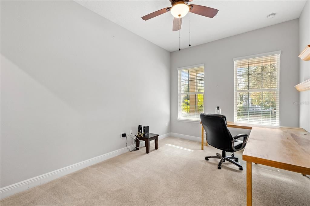 En Venta: $715,000 (5 camas, 3 baños, 2808 Pies cuadrados)