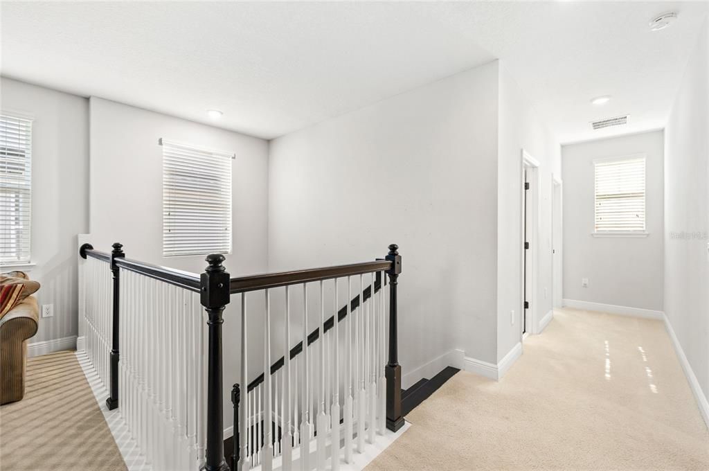 En Venta: $715,000 (5 camas, 3 baños, 2808 Pies cuadrados)