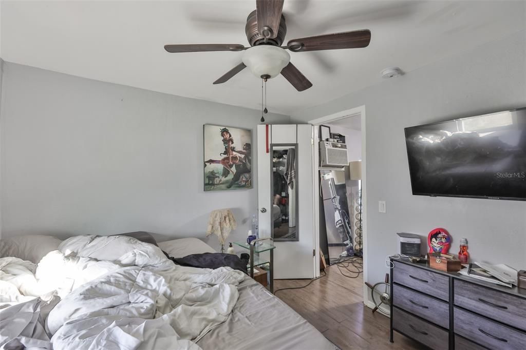 En Venta: $450,000 (3 camas, 0 baños, 1207 Pies cuadrados)