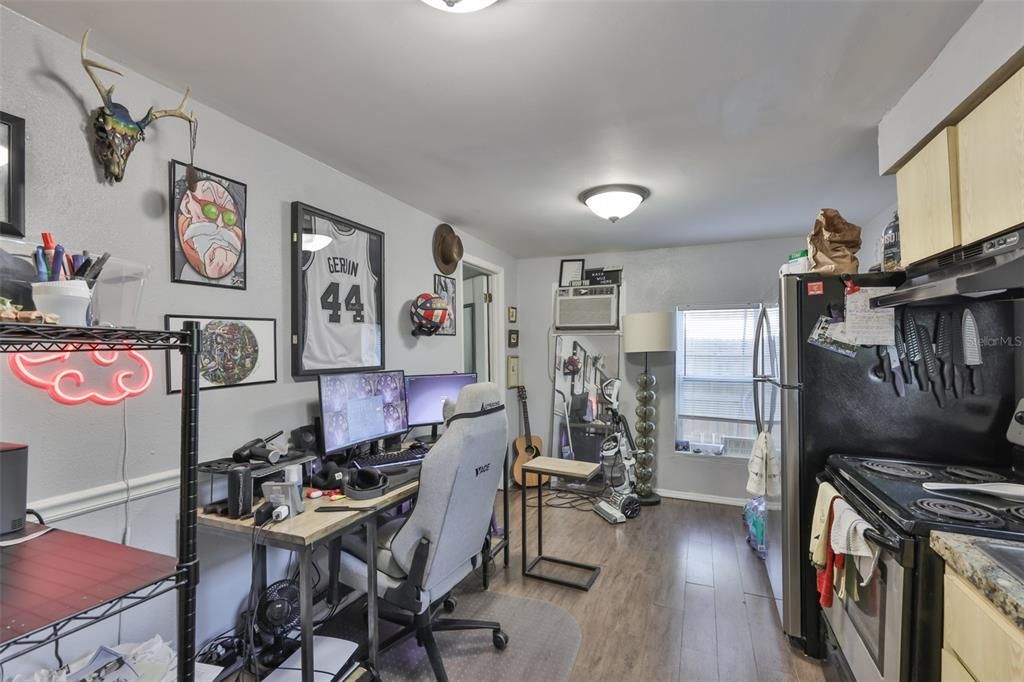 En Venta: $450,000 (3 camas, 0 baños, 1207 Pies cuadrados)