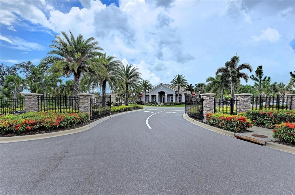 En Venta: $315,000 (3 camas, 2 baños, 1675 Pies cuadrados)