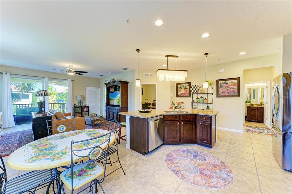 En Venta: $315,000 (3 camas, 2 baños, 1675 Pies cuadrados)