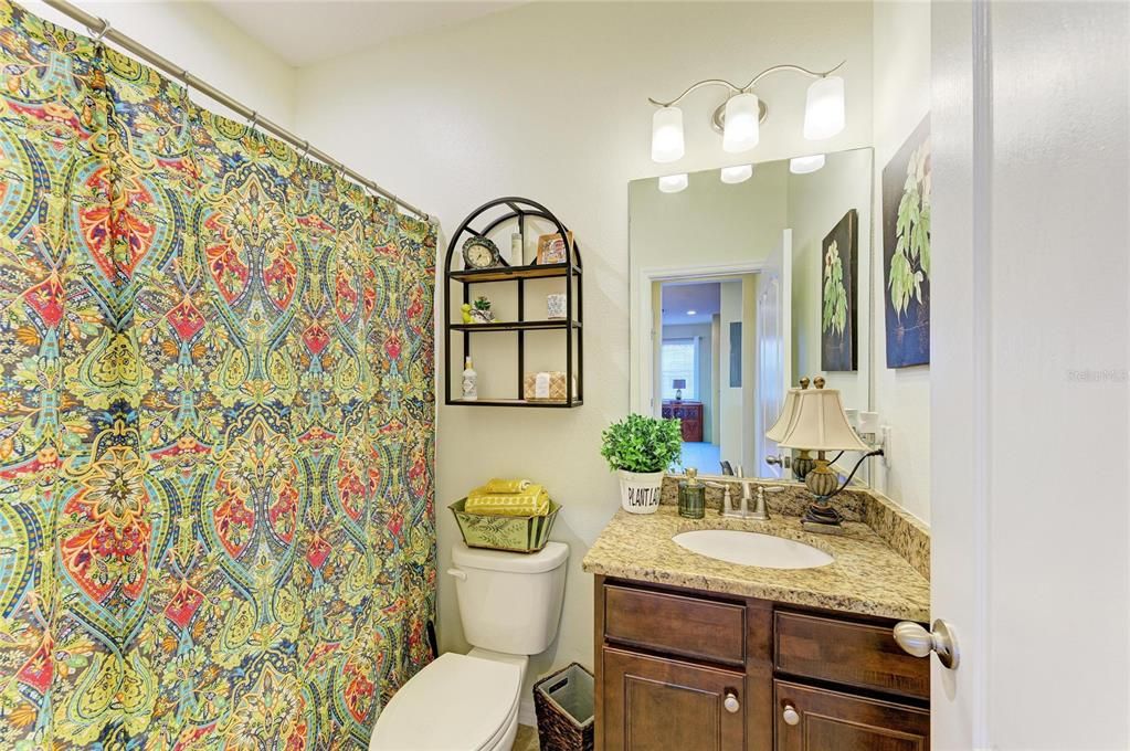 En Venta: $315,000 (3 camas, 2 baños, 1675 Pies cuadrados)