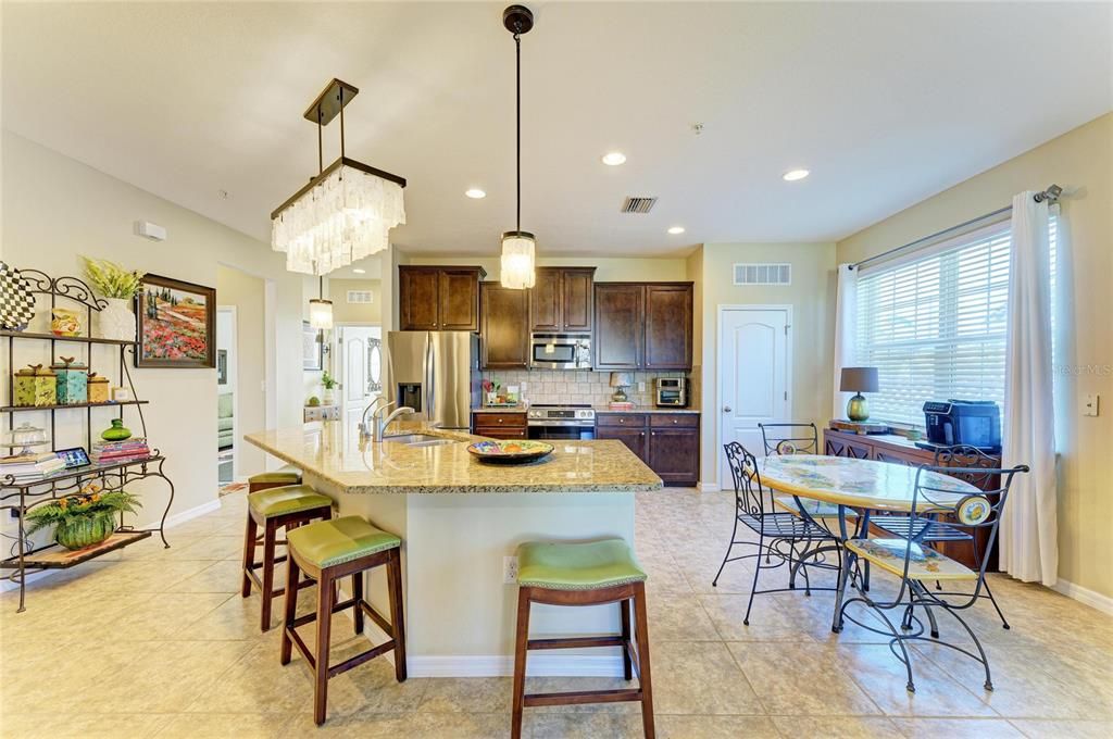 En Venta: $315,000 (3 camas, 2 baños, 1675 Pies cuadrados)