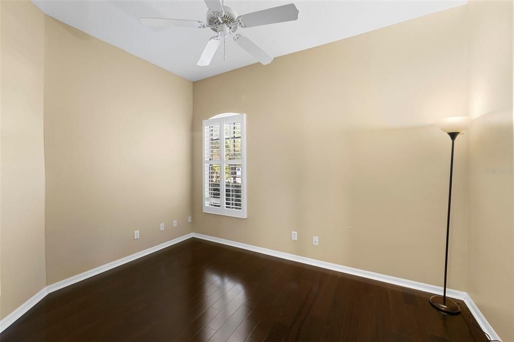 待售: $275,000 (3 贝兹, 2 浴室, 1671 平方英尺)