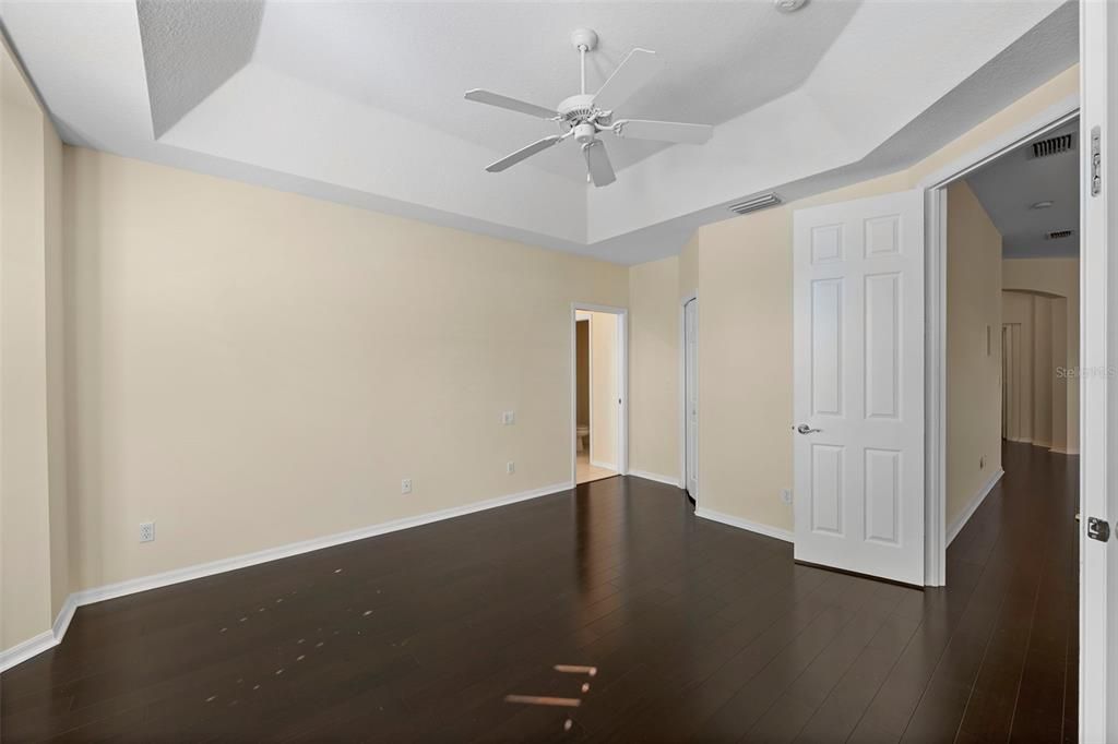 待售: $275,000 (3 贝兹, 2 浴室, 1671 平方英尺)