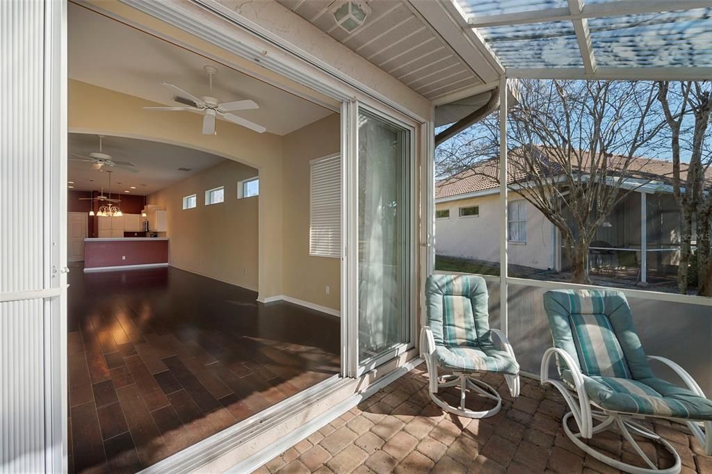 待售: $275,000 (3 贝兹, 2 浴室, 1671 平方英尺)