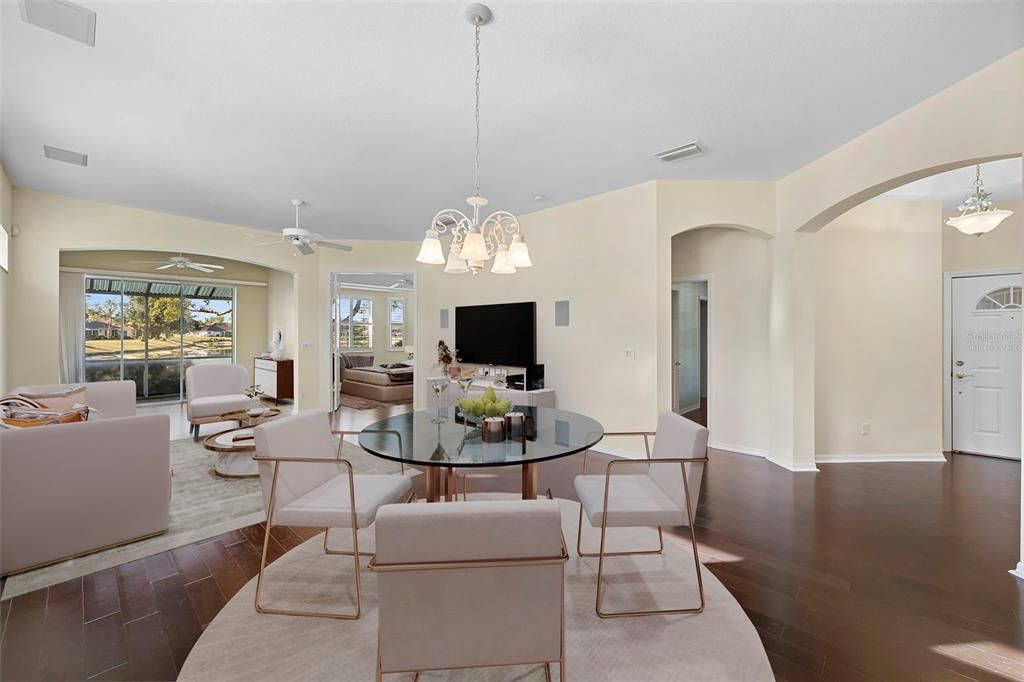 待售: $275,000 (3 贝兹, 2 浴室, 1671 平方英尺)