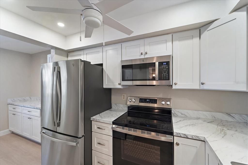 待售: $250,000 (2 贝兹, 2 浴室, 1118 平方英尺)