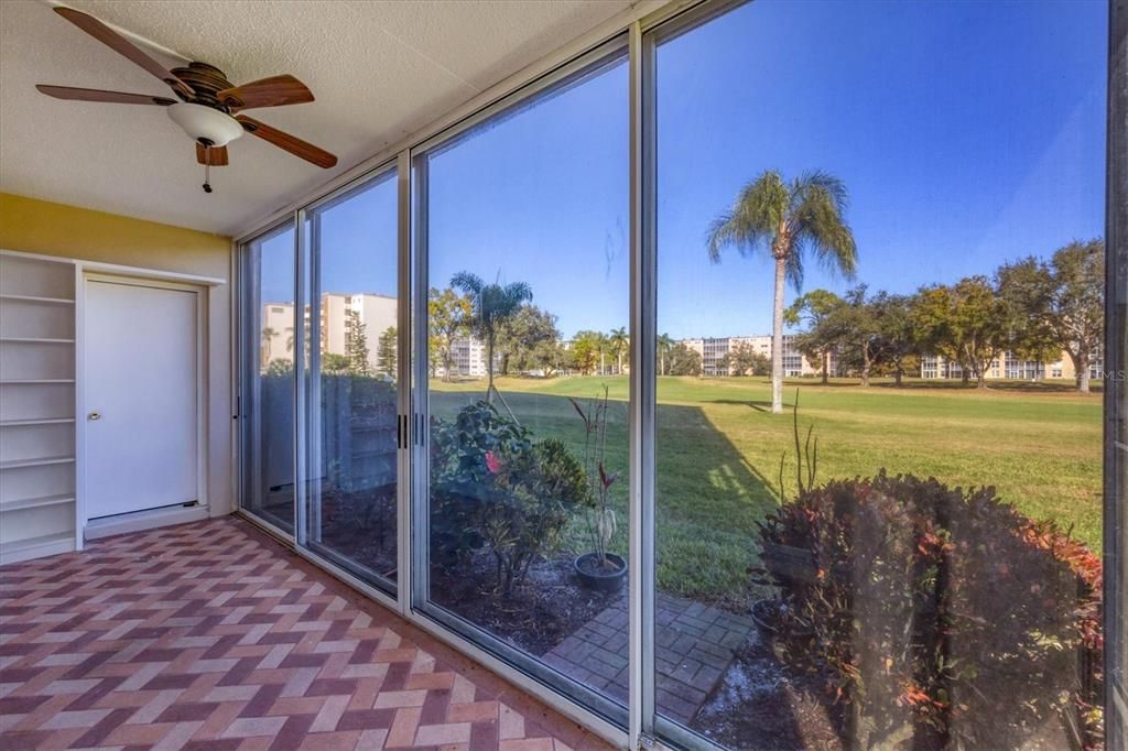 For Sale: $169,995 (2 beds, 2 baths, 1088 Square Feet)