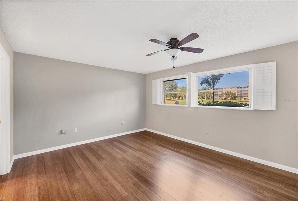 For Sale: $169,995 (2 beds, 2 baths, 1088 Square Feet)