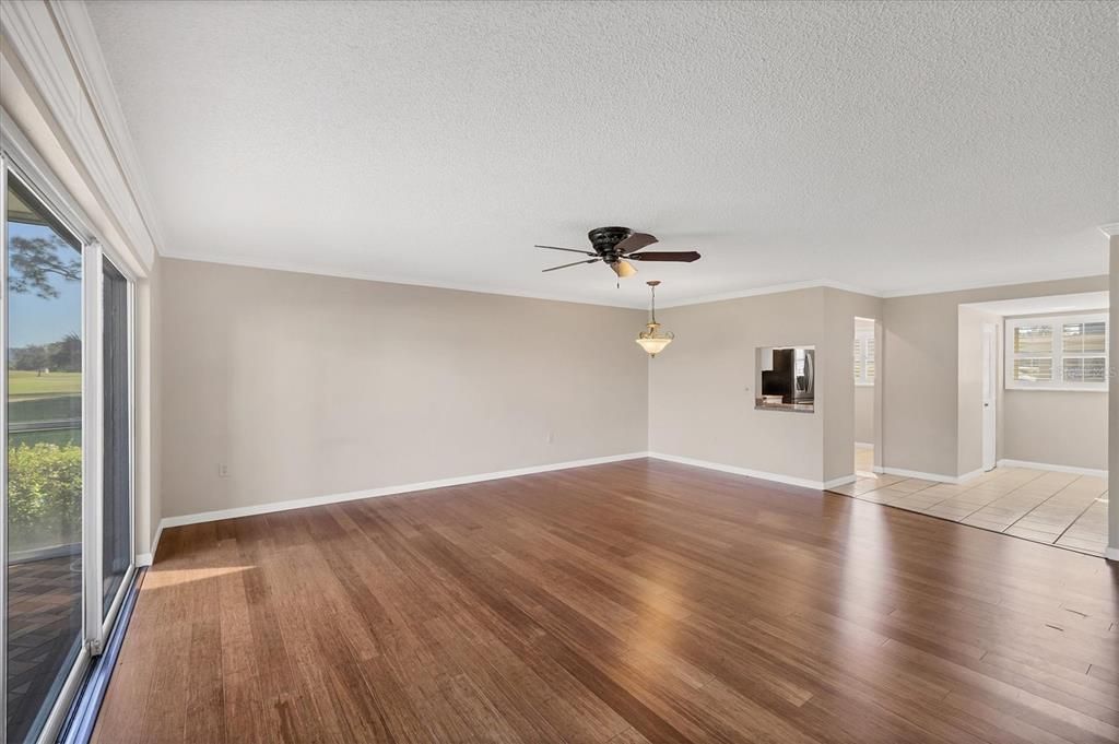 For Sale: $169,995 (2 beds, 2 baths, 1088 Square Feet)