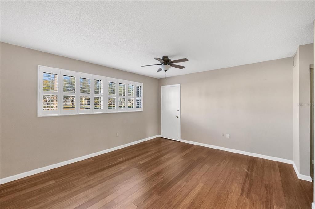 For Sale: $169,995 (2 beds, 2 baths, 1088 Square Feet)