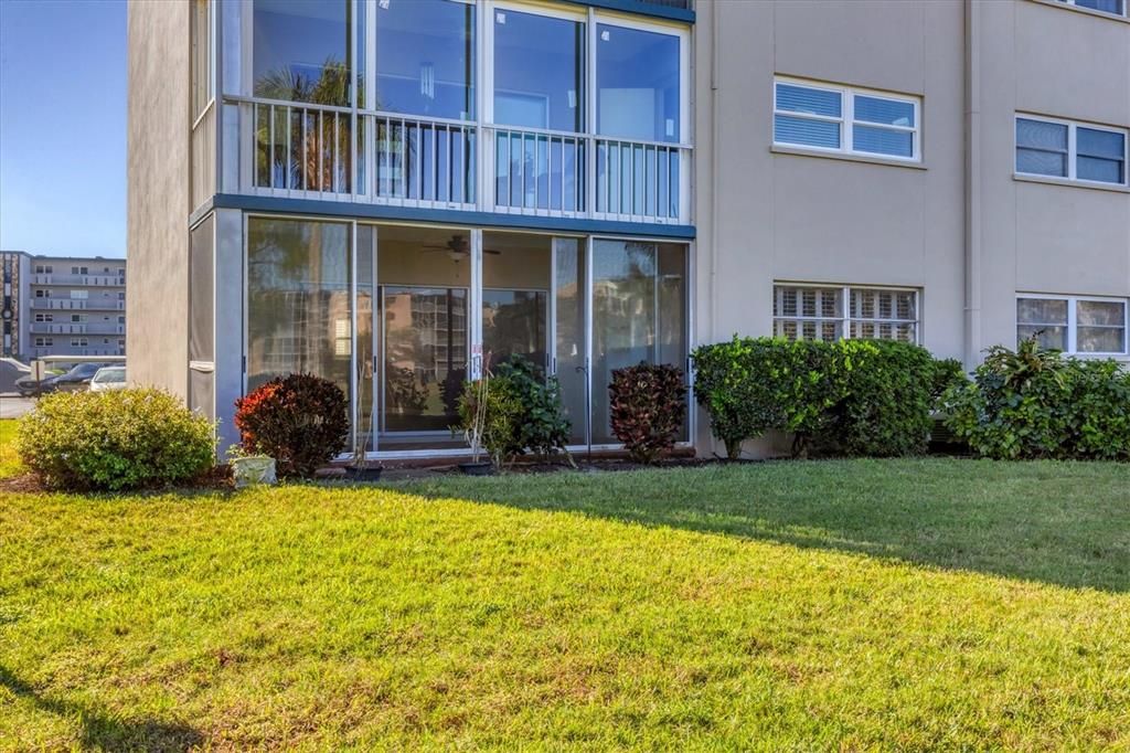 For Sale: $169,995 (2 beds, 2 baths, 1088 Square Feet)