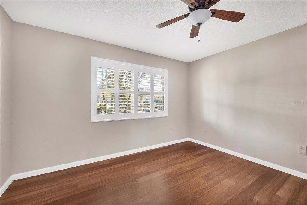 For Sale: $169,995 (2 beds, 2 baths, 1088 Square Feet)