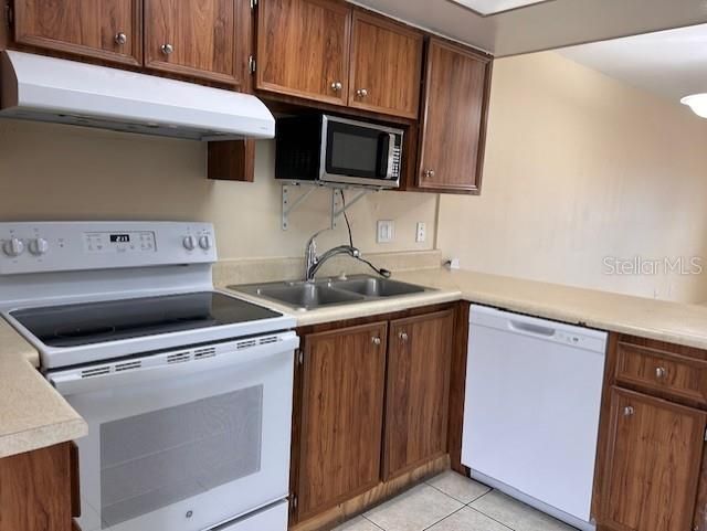 En Renta: $1,780 (2 camas, 2 baños, 960 Pies cuadrados)