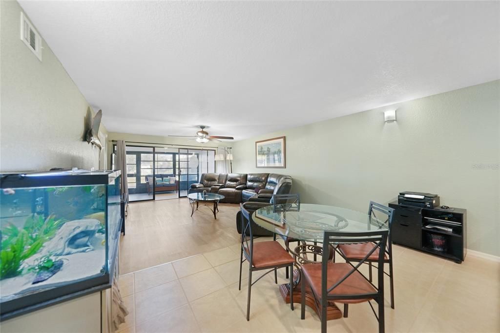 En Venta: $320,000 (3 camas, 2 baños, 1483 Pies cuadrados)