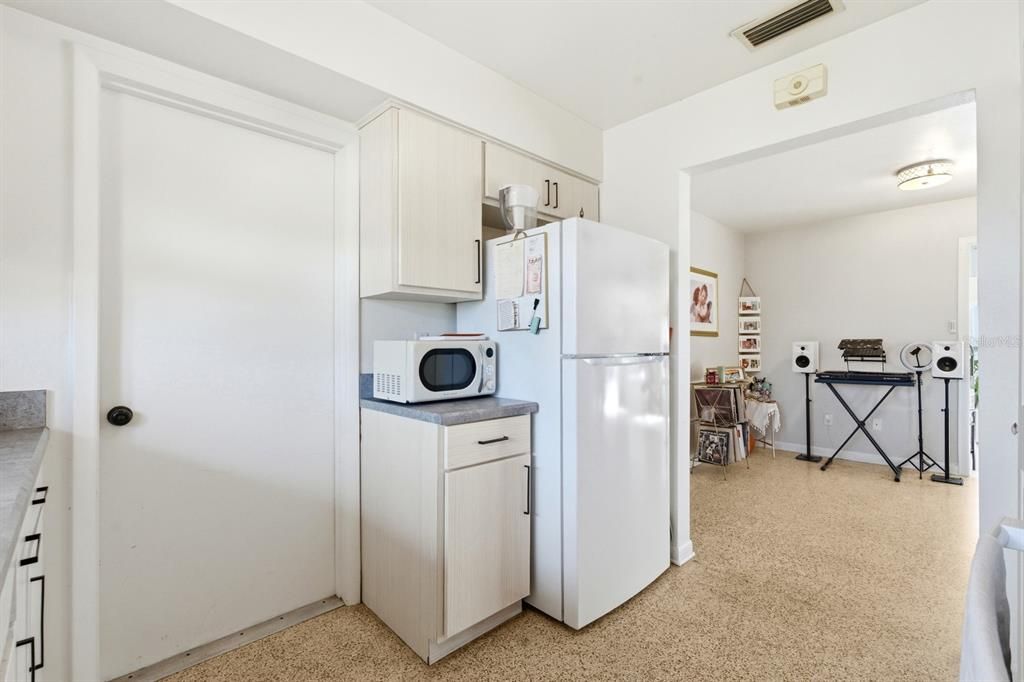 En Venta: $317,000 (3 camas, 2 baños, 1481 Pies cuadrados)