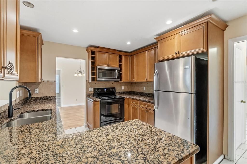 For Sale: $419,000 (3 beds, 2 baths, 2041 Square Feet)