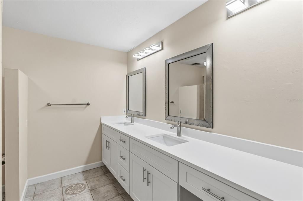 For Sale: $419,000 (3 beds, 2 baths, 2041 Square Feet)