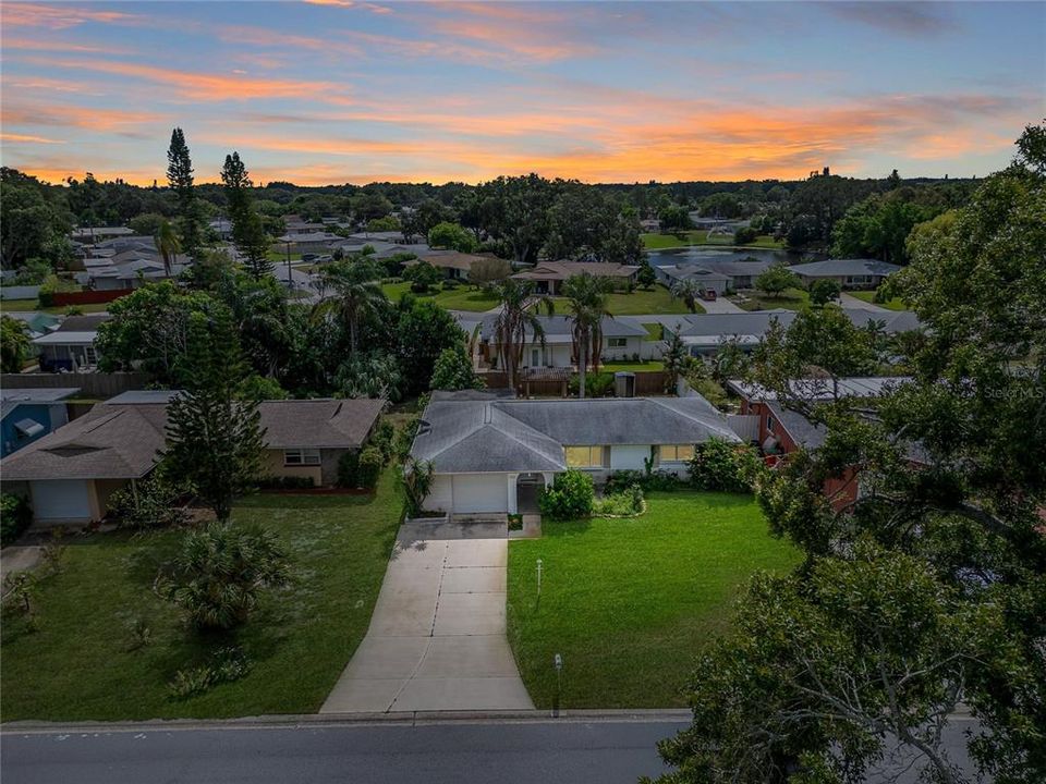 For Sale: $419,000 (3 beds, 1 baths, 1061 Square Feet)