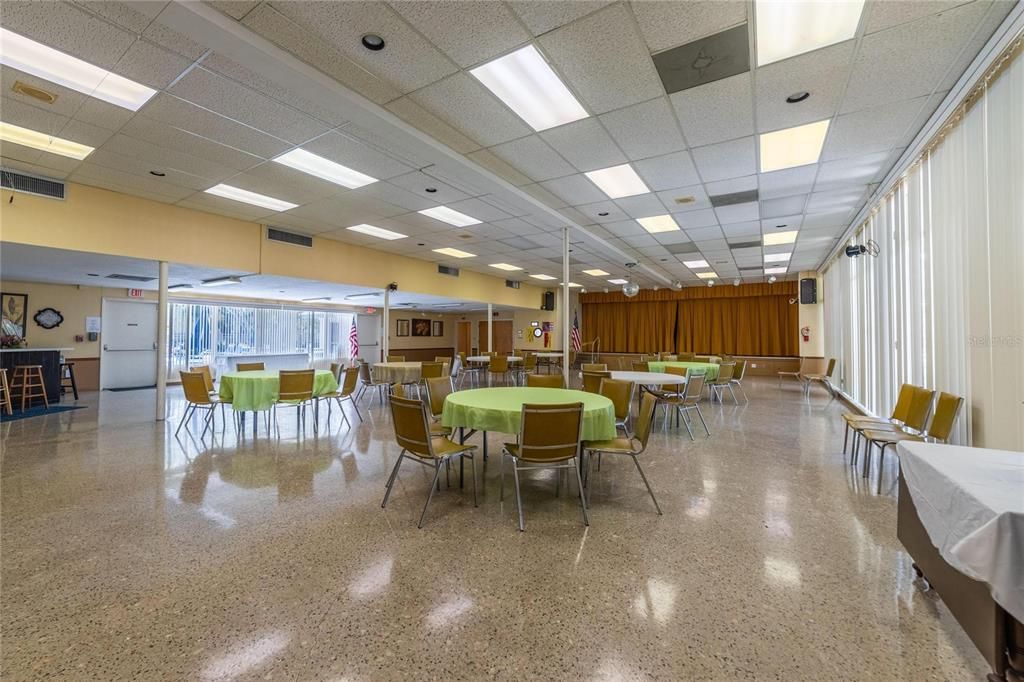 For Sale: $419,000 (3 beds, 1 baths, 1061 Square Feet)