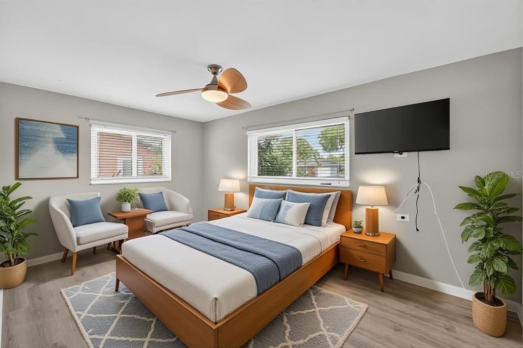 For Sale: $419,000 (3 beds, 1 baths, 1061 Square Feet)